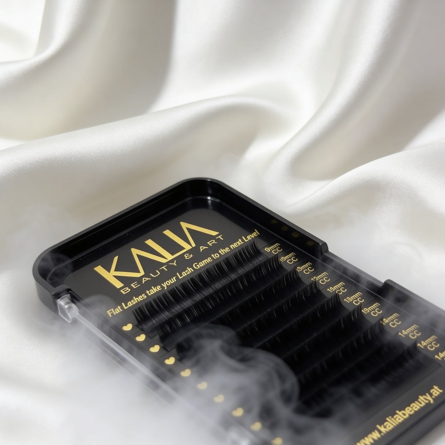 Flat Lashes - Take your Lash Game to the next Level