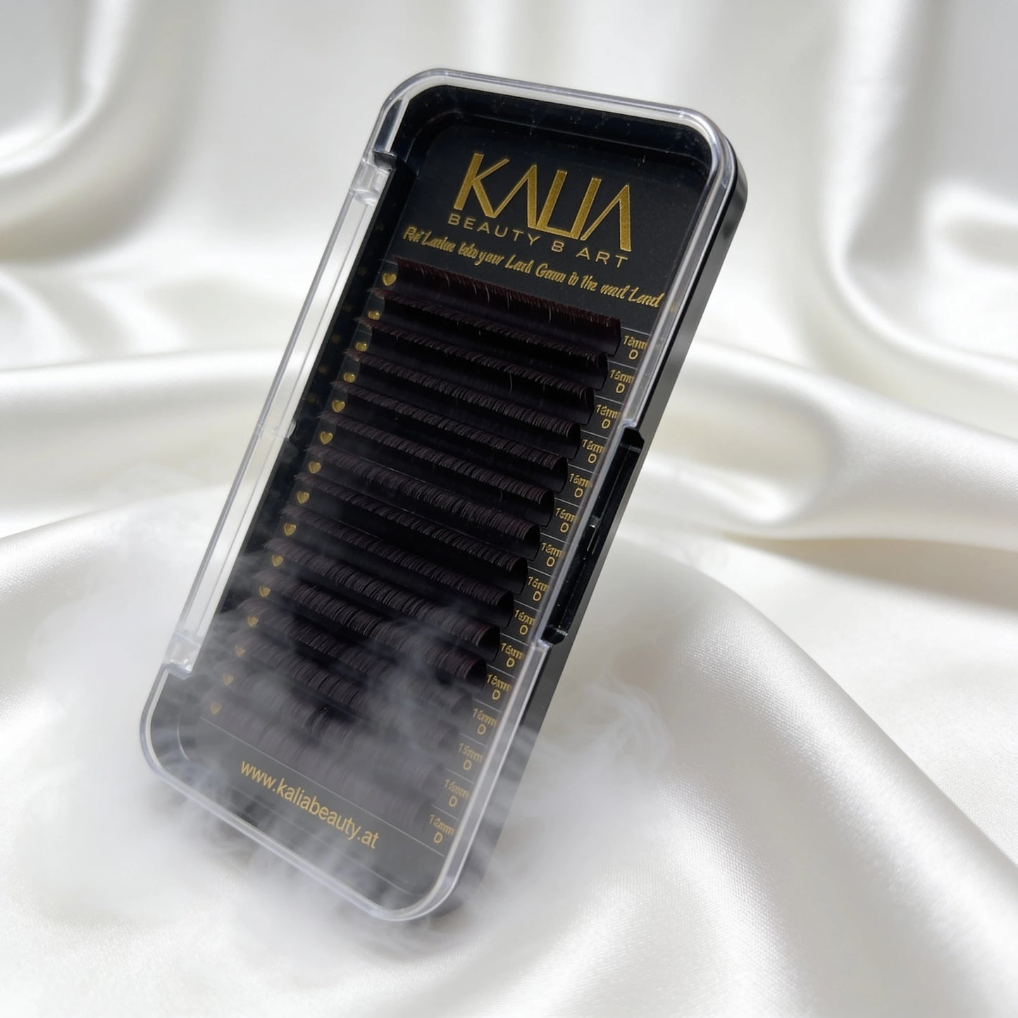 Flat Lashes - Take your Lash Game to the next Level - BROWN